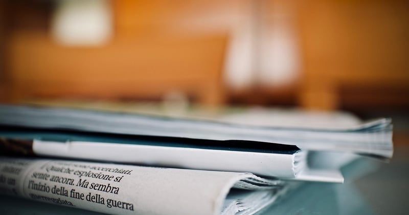 Lobbying et influence politique des multinationales : comment les géants façonnent nos lois